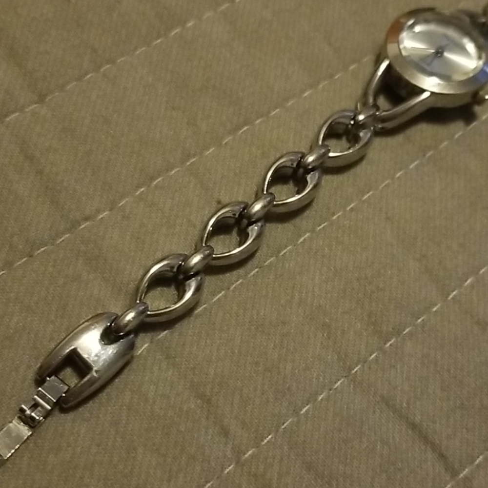 Watch - Picture 4 of 7